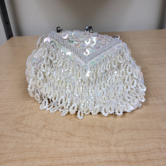 SOLD Vintage Iridescent Sequined & Beaded Handbag - Picture 2 of 5